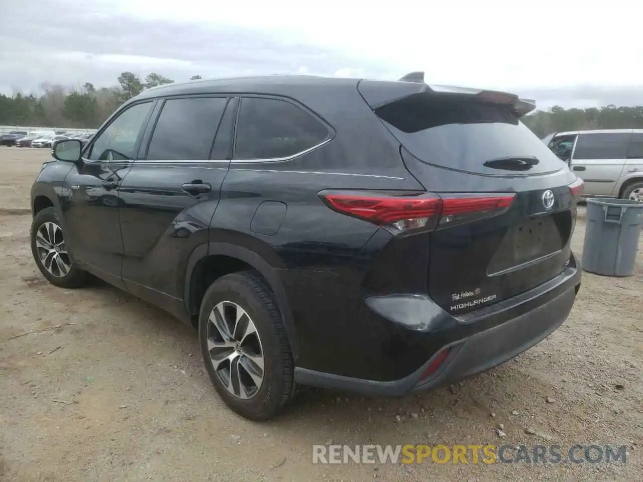 3 Photograph of a damaged car 5TDGARAH3MS505408 TOYOTA HIGHLANDER 2021