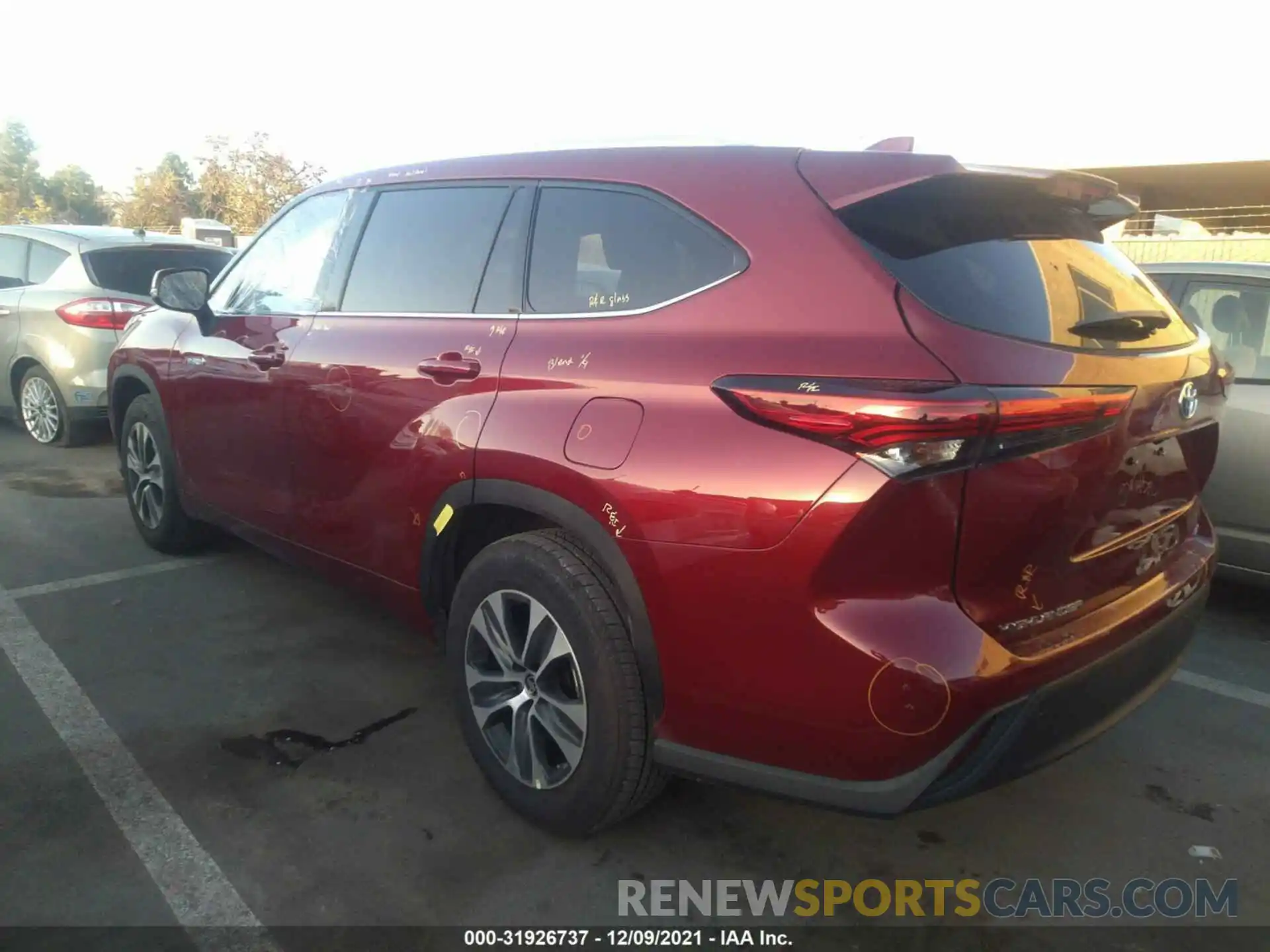 3 Photograph of a damaged car 5TDGARAH3MS508924 TOYOTA HIGHLANDER 2021