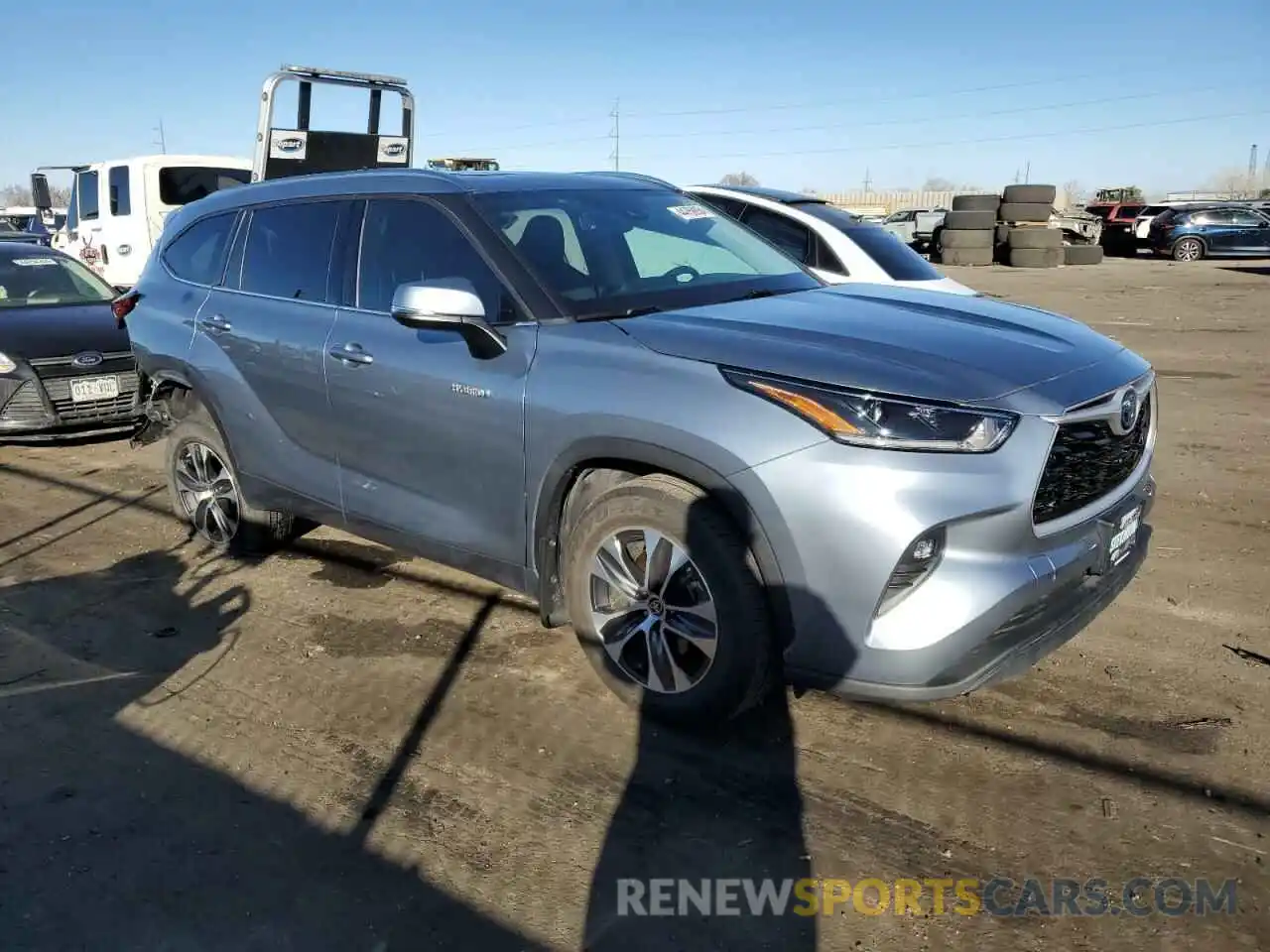 4 Photograph of a damaged car 5TDGARAH4MS006259 TOYOTA HIGHLANDER 2021