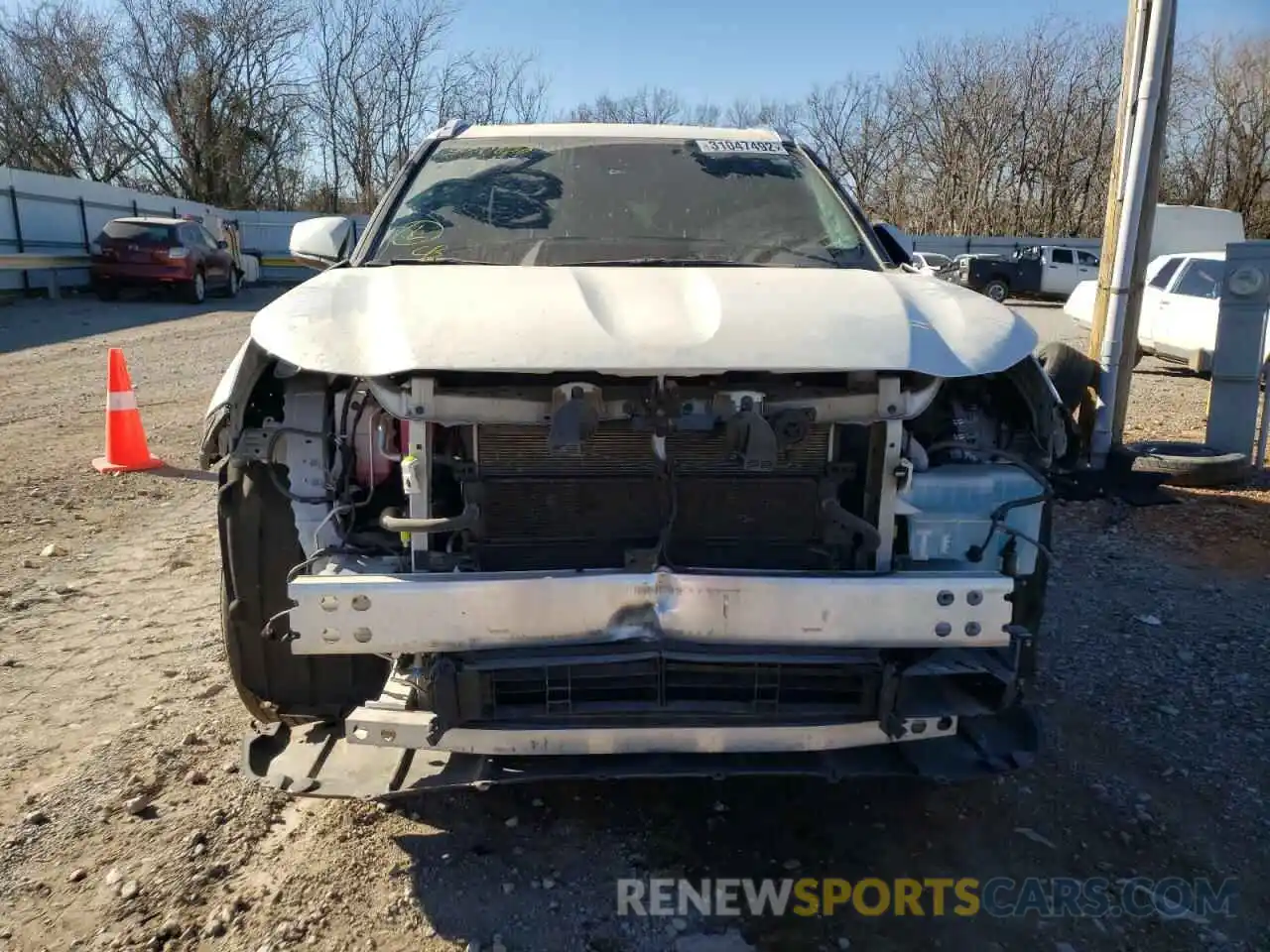 9 Photograph of a damaged car 5TDGARAH4MS504400 TOYOTA HIGHLANDER 2021