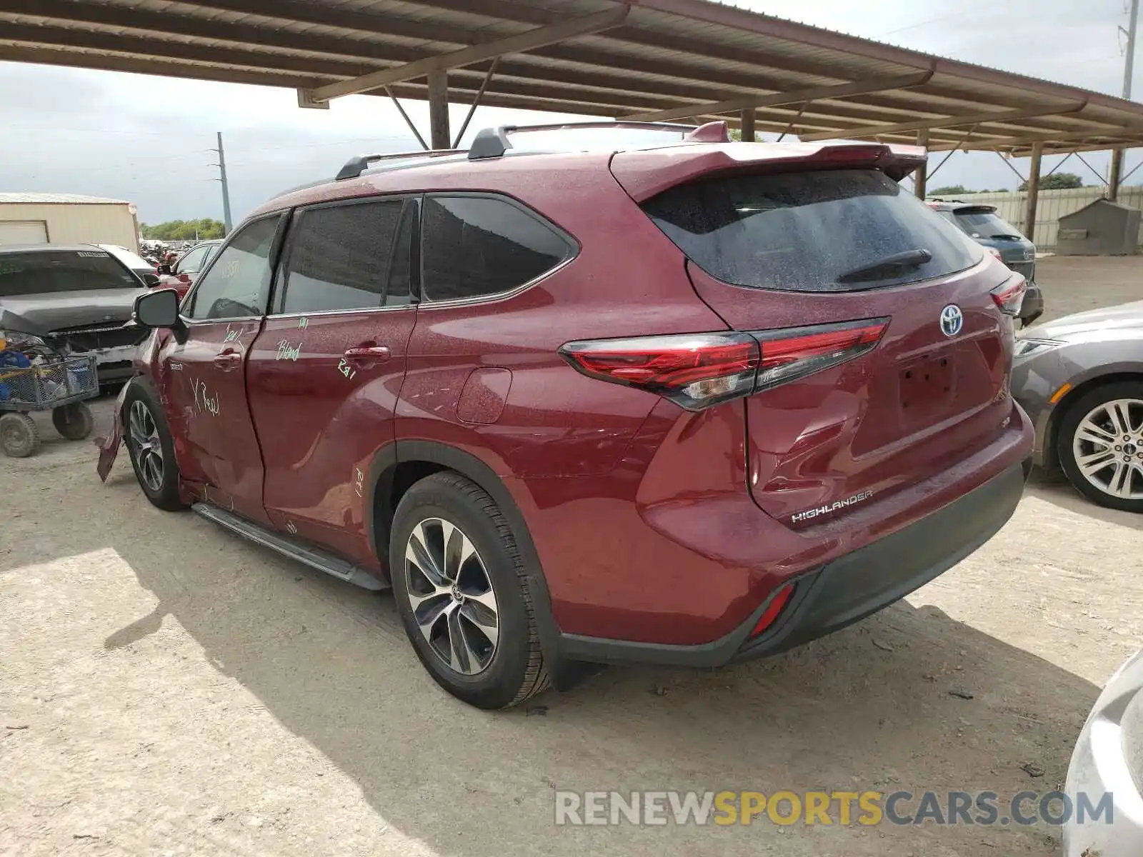 3 Photograph of a damaged car 5TDGARAH5MS503997 TOYOTA HIGHLANDER 2021