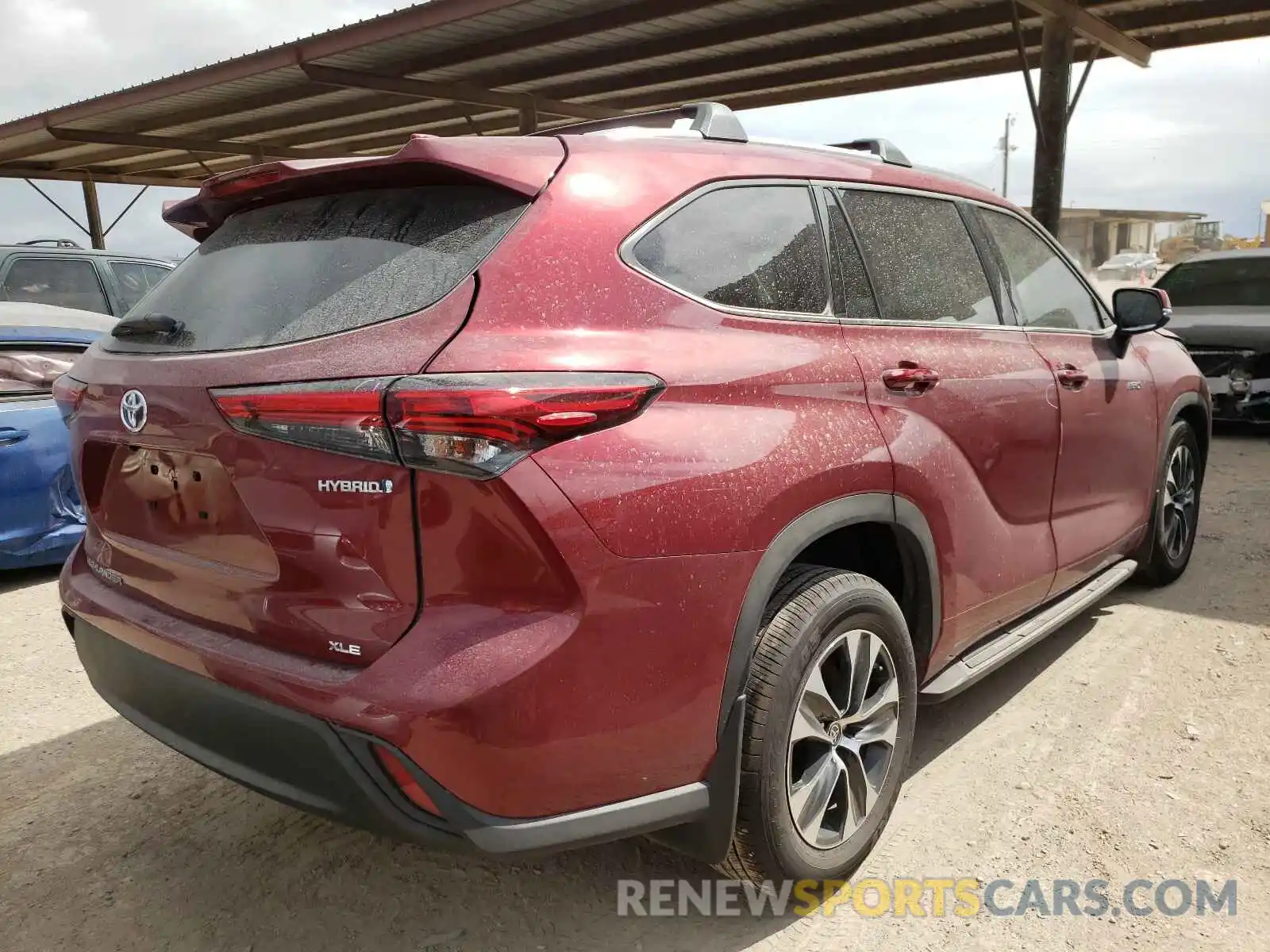 4 Photograph of a damaged car 5TDGARAH5MS503997 TOYOTA HIGHLANDER 2021