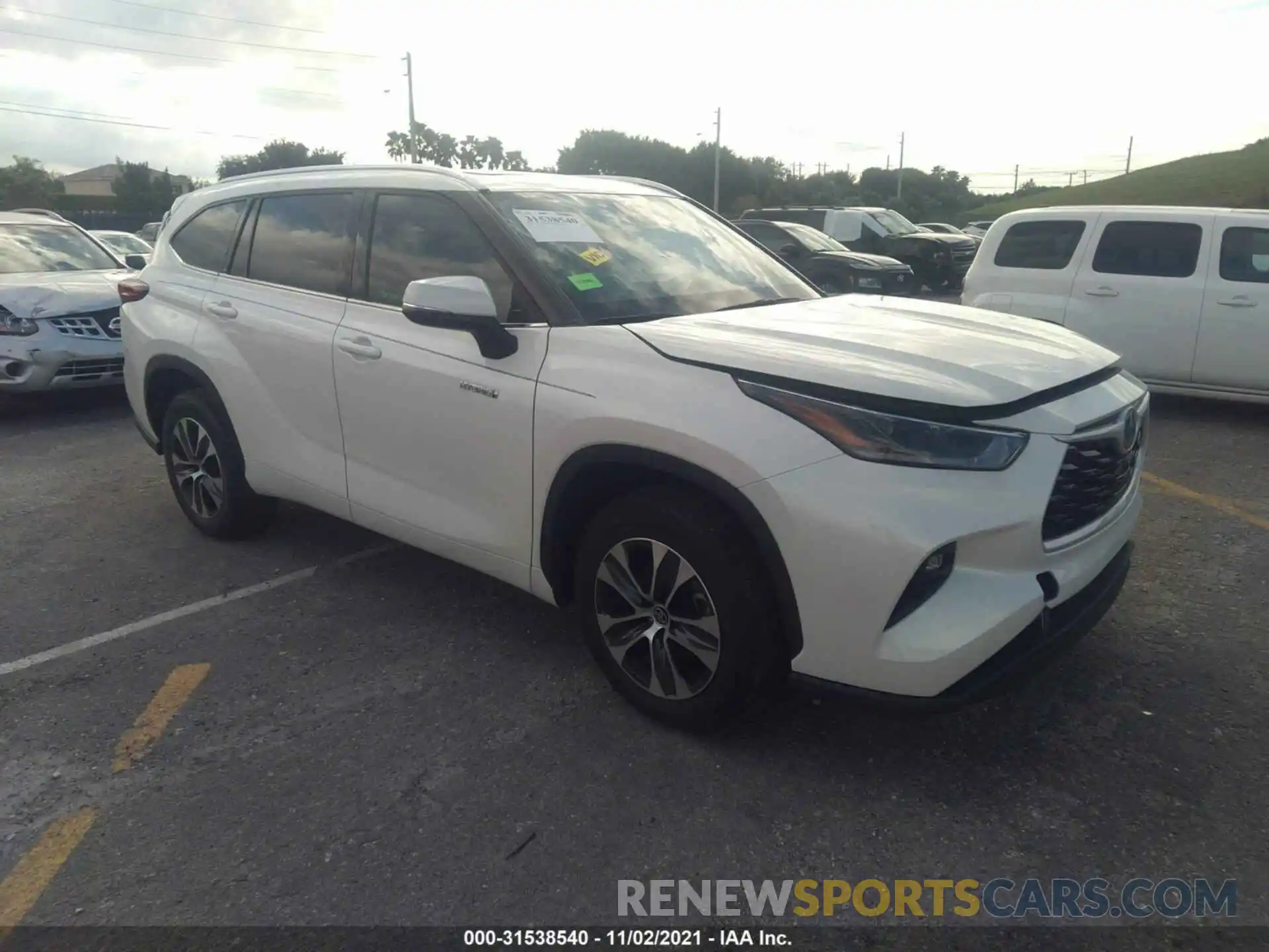 1 Photograph of a damaged car 5TDGARAH5MS506334 TOYOTA HIGHLANDER 2021