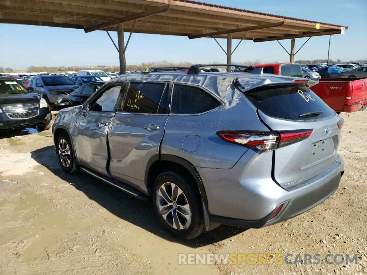 3 Photograph of a damaged car 5TDGARAH6MS010328 TOYOTA HIGHLANDER 2021