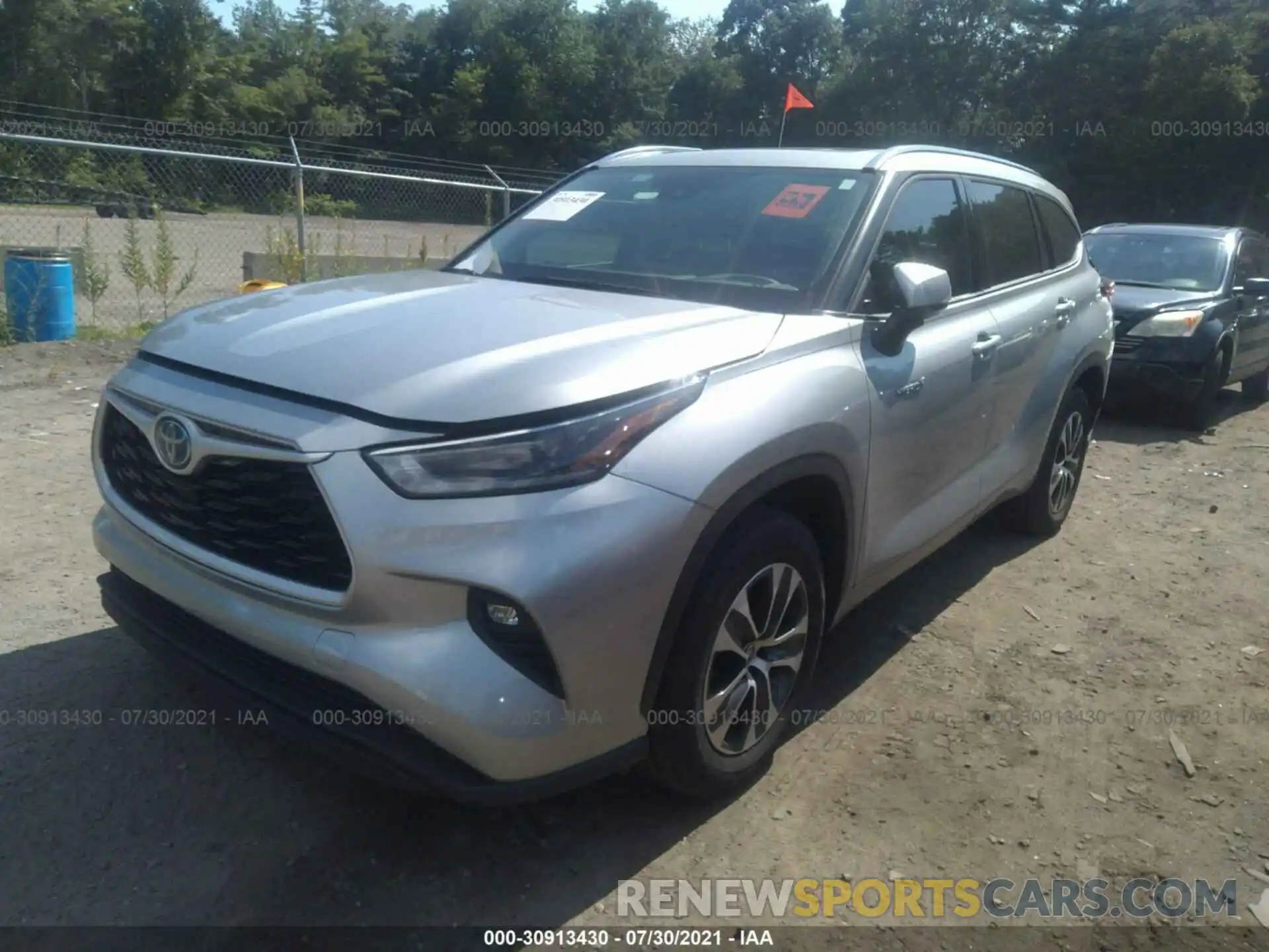 2 Photograph of a damaged car 5TDGARAH7MS008135 TOYOTA HIGHLANDER 2021