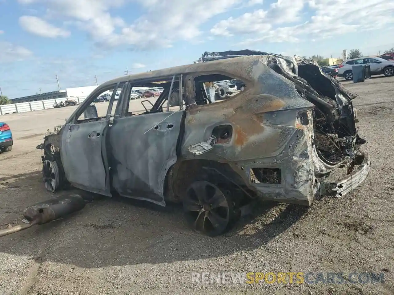 2 Photograph of a damaged car 5TDGARAH7MS008359 TOYOTA HIGHLANDER 2021
