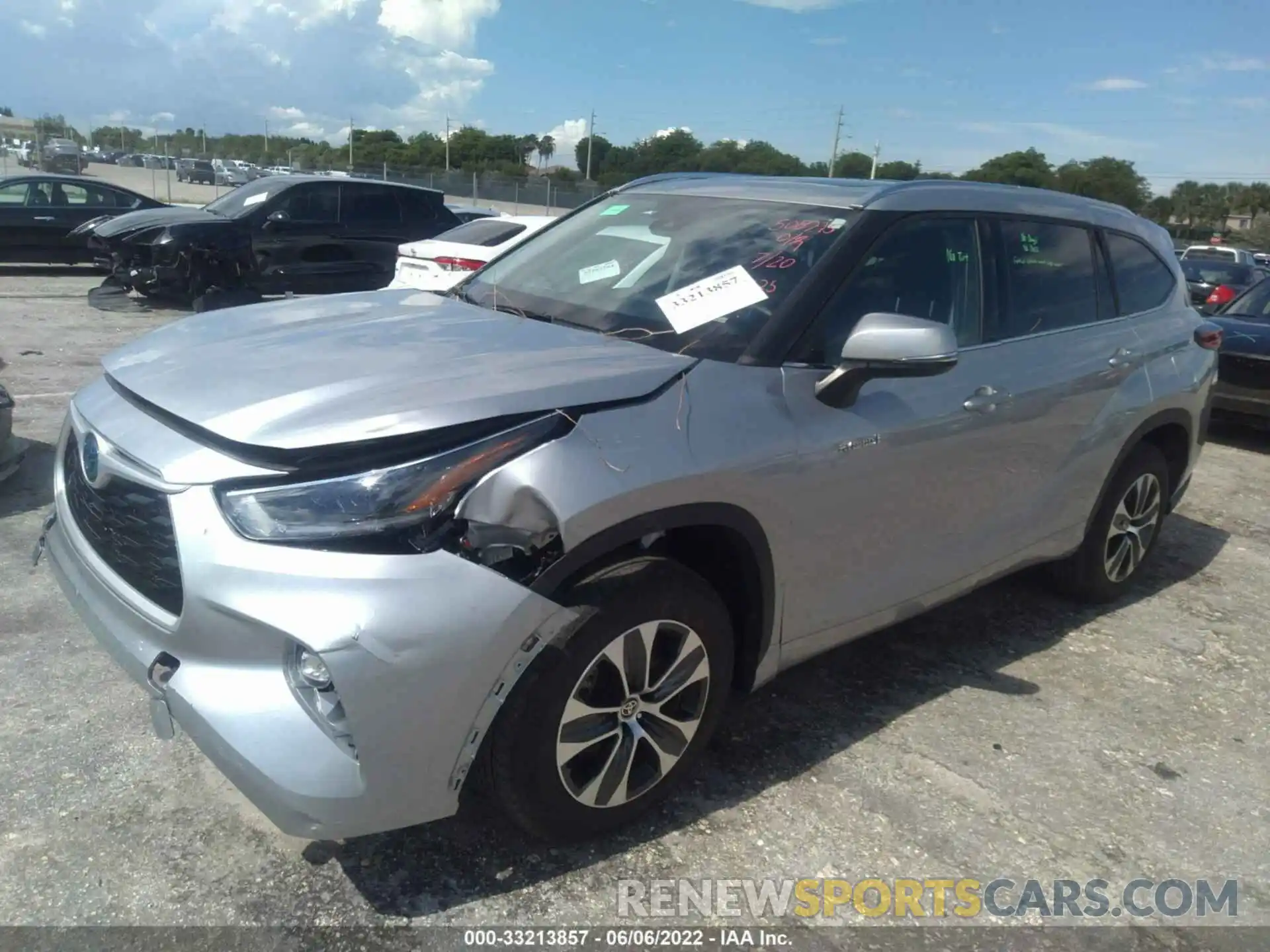 2 Photograph of a damaged car 5TDGARAH7MS508795 TOYOTA HIGHLANDER 2021