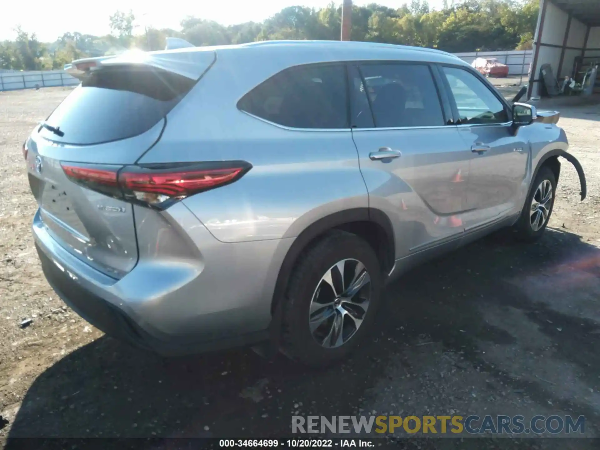 4 Photograph of a damaged car 5TDGARAH7MS509056 TOYOTA HIGHLANDER 2021