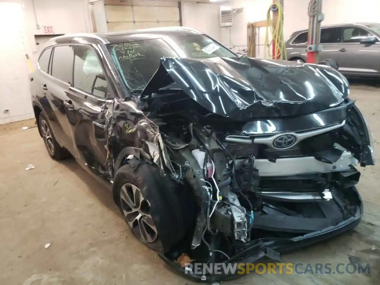 1 Photograph of a damaged car 5TDGBRCH0MS061009 TOYOTA HIGHLANDER 2021