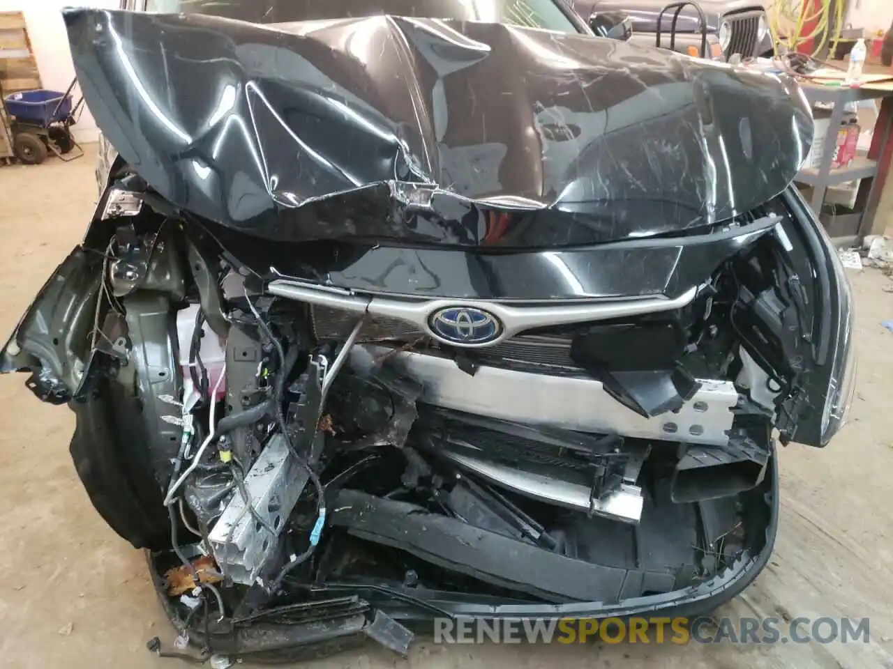 9 Photograph of a damaged car 5TDGBRCH0MS061009 TOYOTA HIGHLANDER 2021