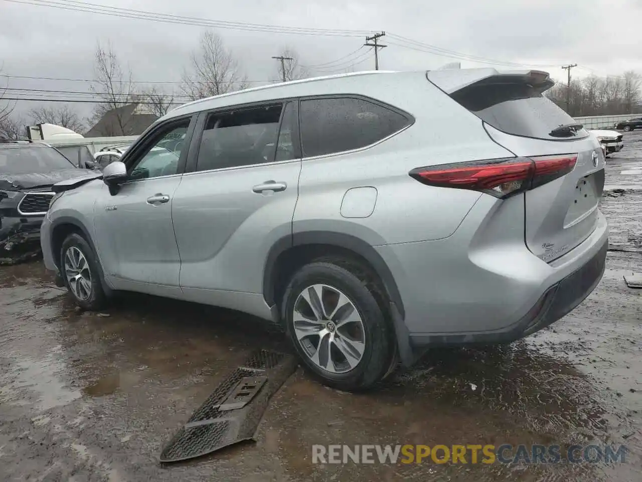 2 Photograph of a damaged car 5TDGBRCH0MS534956 TOYOTA HIGHLANDER 2021