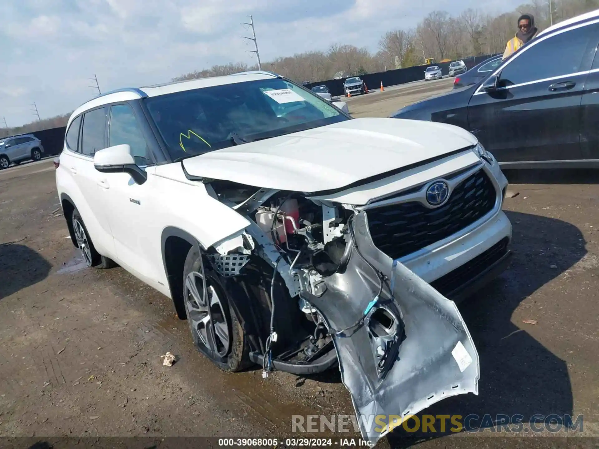 1 Photograph of a damaged car 5TDGBRCH1MS033834 TOYOTA HIGHLANDER 2021