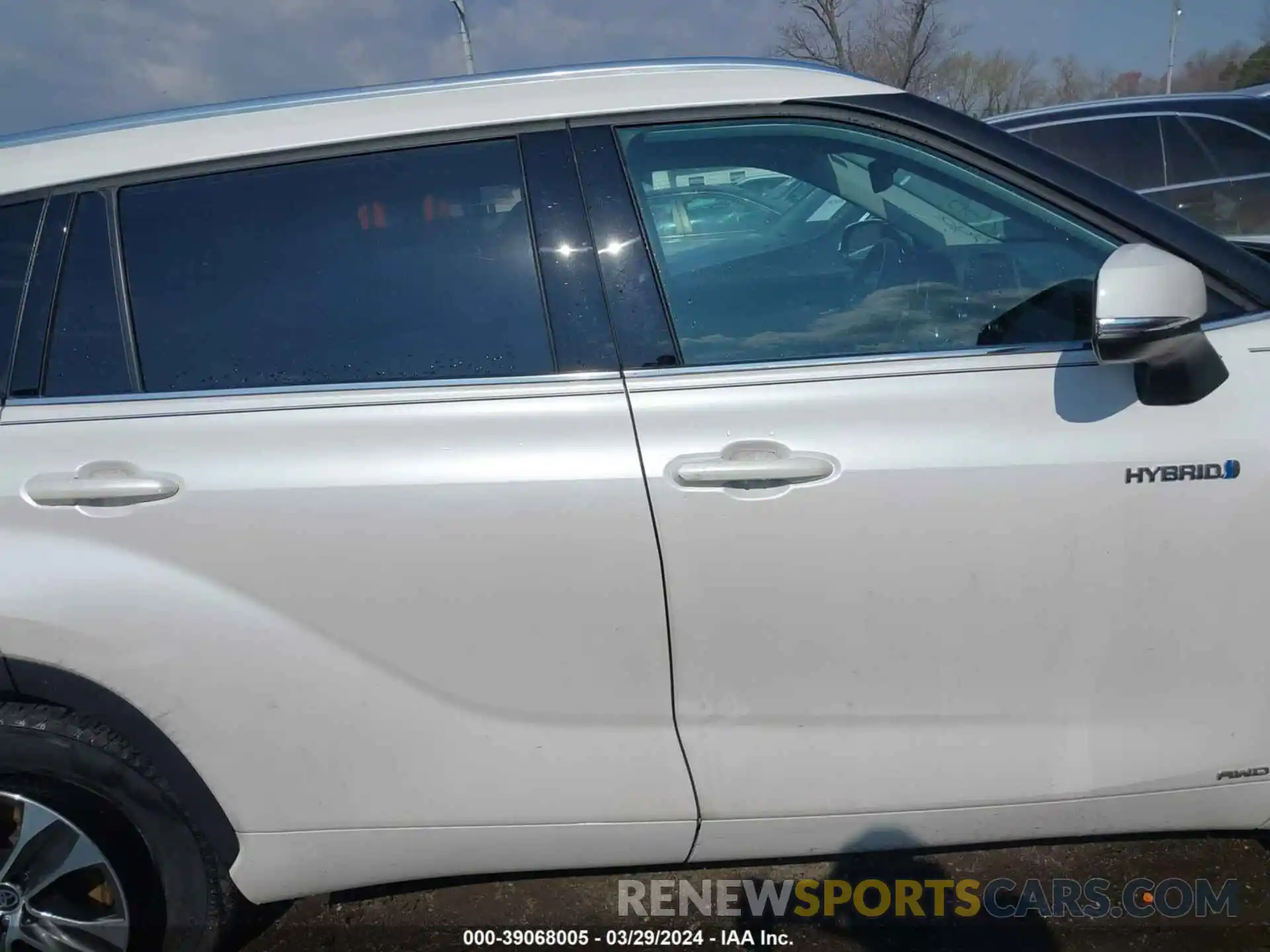 13 Photograph of a damaged car 5TDGBRCH1MS033834 TOYOTA HIGHLANDER 2021