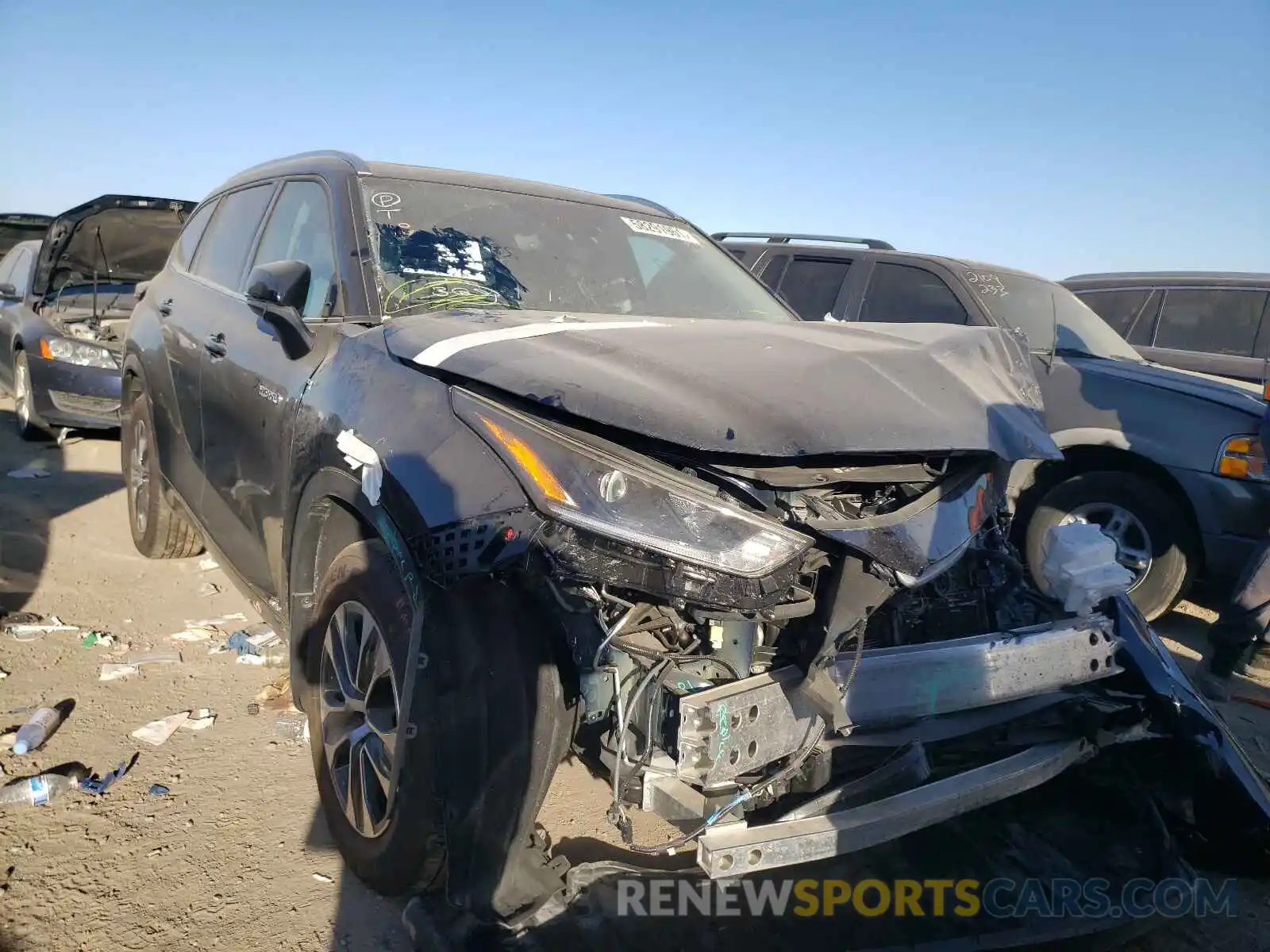 1 Photograph of a damaged car 5TDGBRCH2MS038413 TOYOTA HIGHLANDER 2021