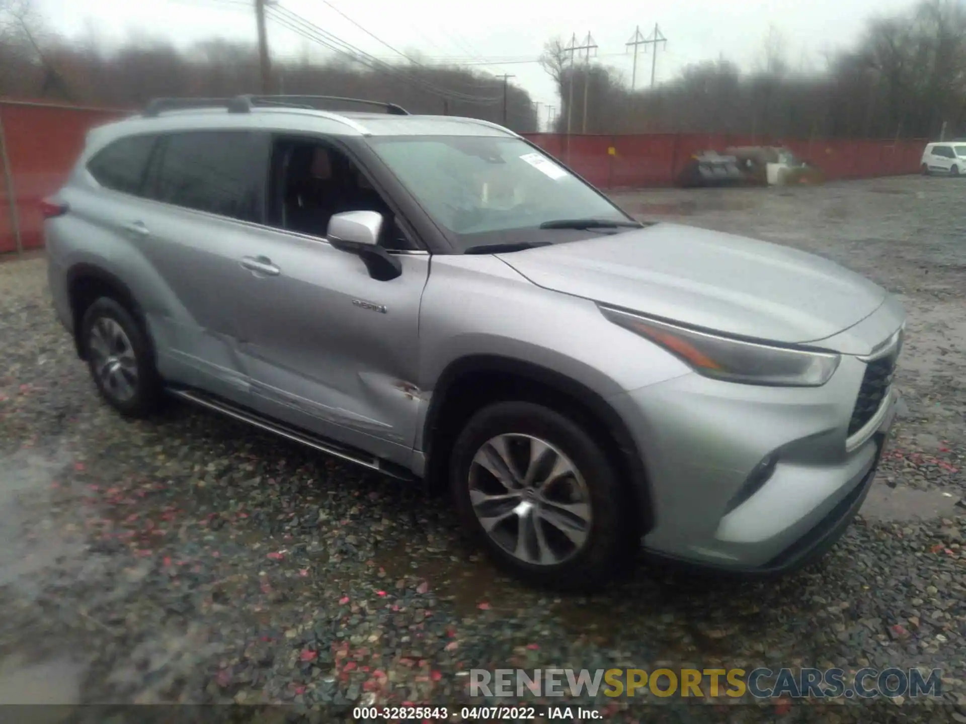 1 Photograph of a damaged car 5TDGBRCH2MS520105 TOYOTA HIGHLANDER 2021