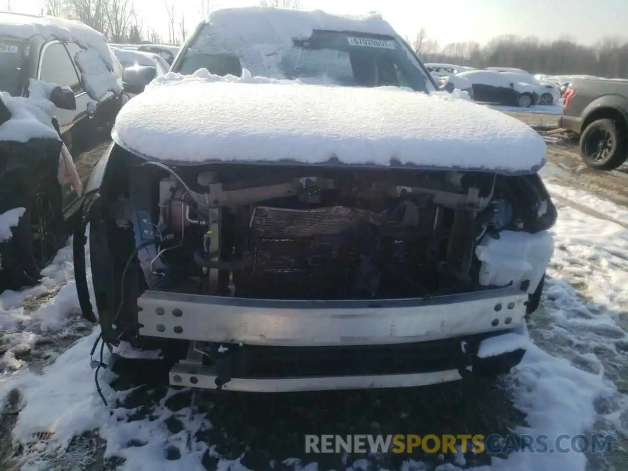 9 Photograph of a damaged car 5TDGBRCH3MS031325 TOYOTA HIGHLANDER 2021