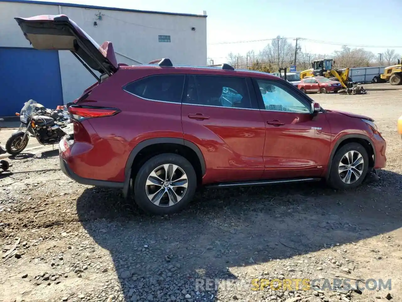 3 Photograph of a damaged car 5TDGBRCH4MS049073 TOYOTA HIGHLANDER 2021