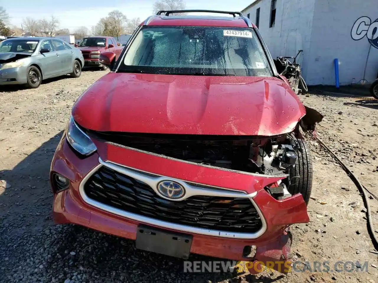 5 Photograph of a damaged car 5TDGBRCH4MS049073 TOYOTA HIGHLANDER 2021