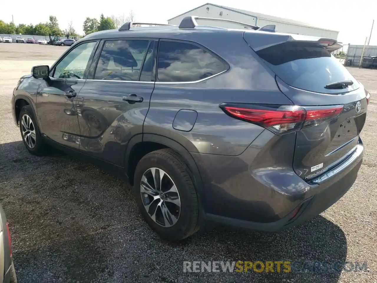 3 Photograph of a damaged car 5TDGBRCH4MS526231 TOYOTA HIGHLANDER 2021