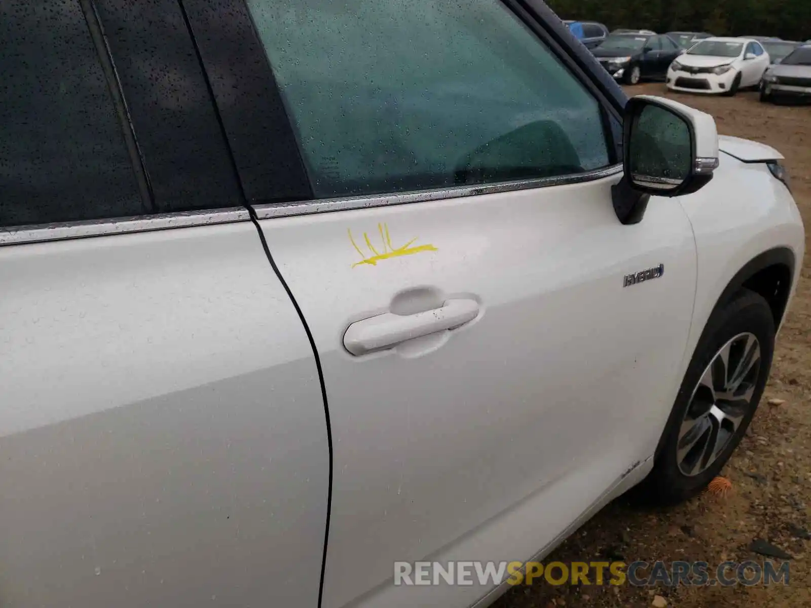 9 Photograph of a damaged car 5TDGBRCH4MS526715 TOYOTA HIGHLANDER 2021