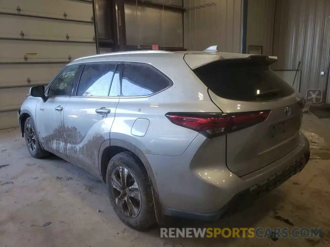 3 Photograph of a damaged car 5TDGBRCH4MS532871 TOYOTA HIGHLANDER 2021