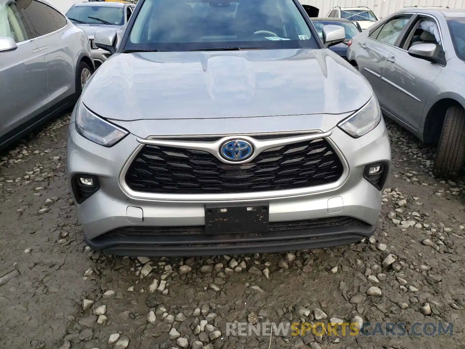 9 Photograph of a damaged car 5TDGBRCH5MS040169 TOYOTA HIGHLANDER 2021