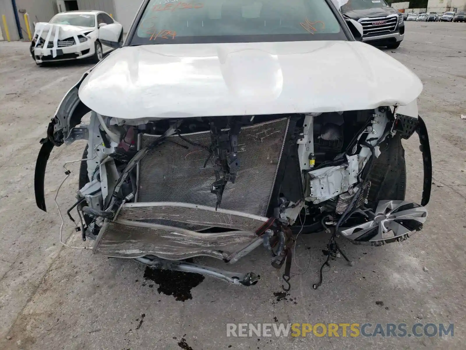 9 Photograph of a damaged car 5TDGBRCH5MS047204 TOYOTA HIGHLANDER 2021