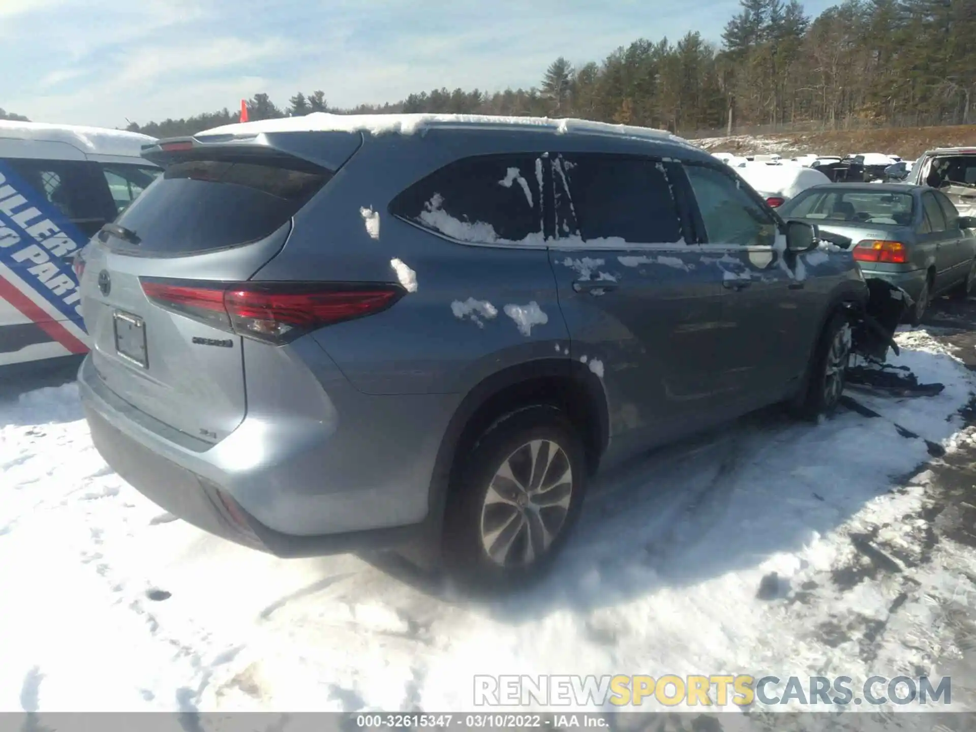 4 Photograph of a damaged car 5TDGBRCH5MS066870 TOYOTA HIGHLANDER 2021