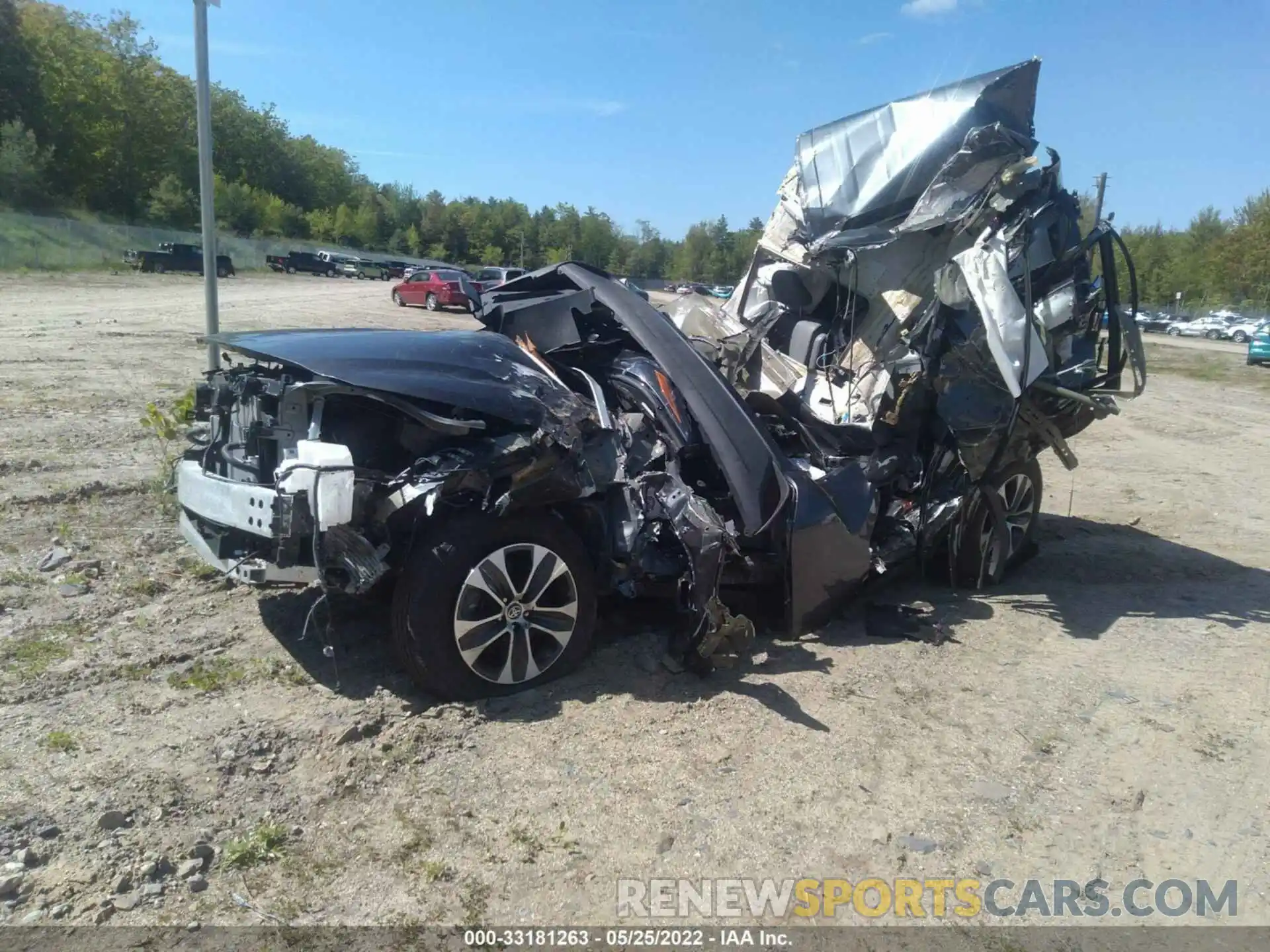 2 Photograph of a damaged car 5TDGBRCH5MS519112 TOYOTA HIGHLANDER 2021