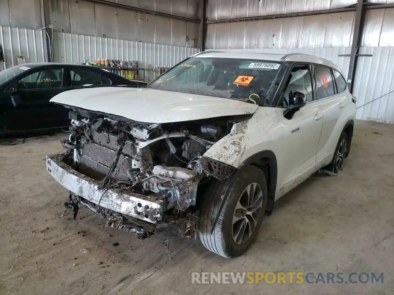 2 Photograph of a damaged car 5TDGBRCH5MS532362 TOYOTA HIGHLANDER 2021