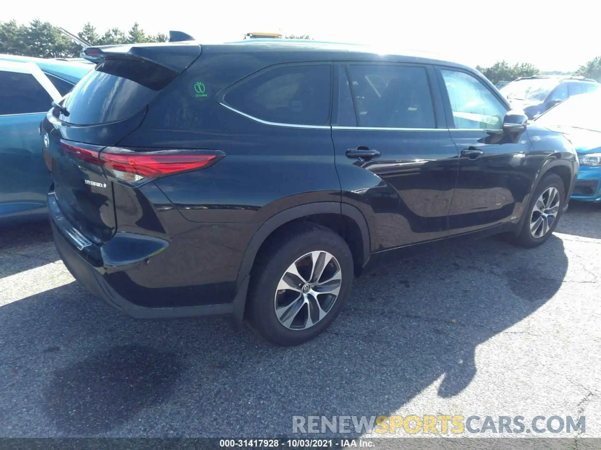 4 Photograph of a damaged car 5TDGBRCH6MS044425 TOYOTA HIGHLANDER 2021