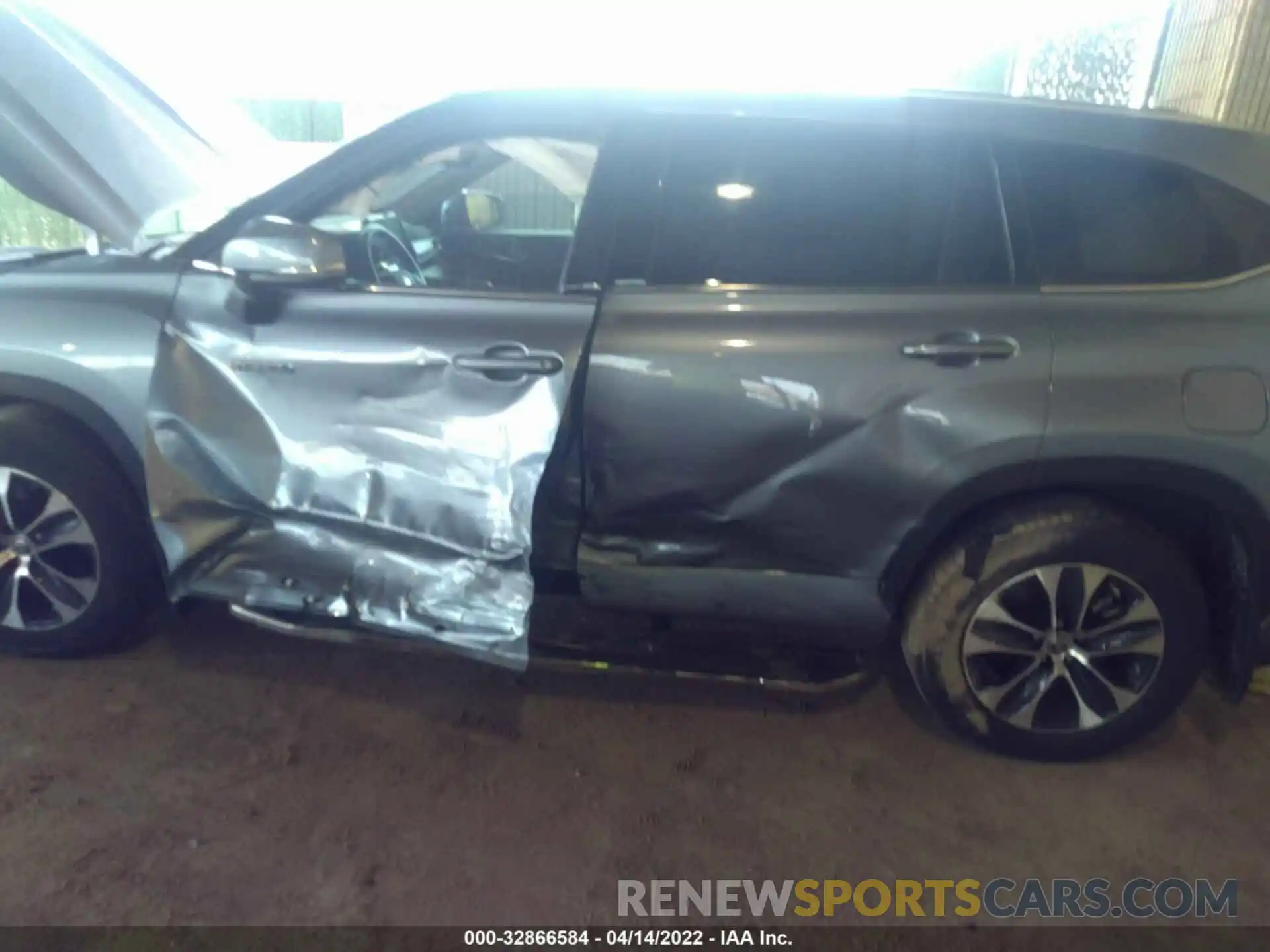 6 Photograph of a damaged car 5TDGBRCH6MS055683 TOYOTA HIGHLANDER 2021