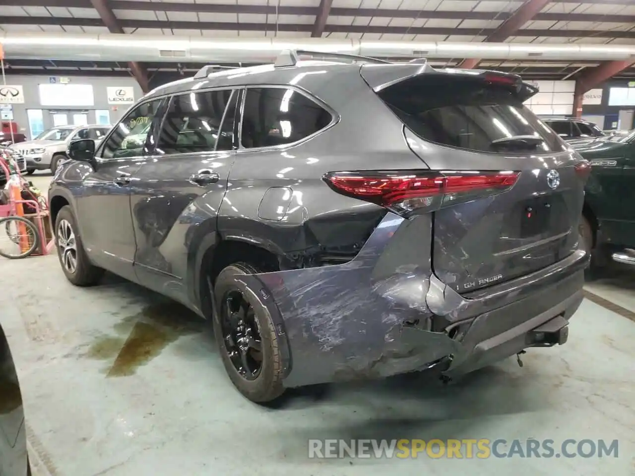 3 Photograph of a damaged car 5TDGBRCH6MS069440 TOYOTA HIGHLANDER 2021