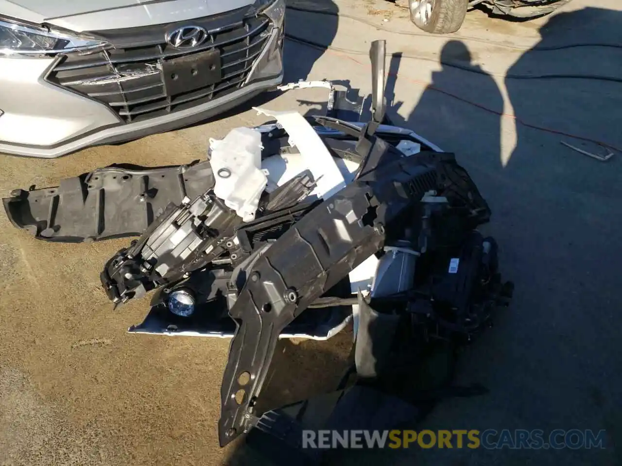 9 Photograph of a damaged car 5TDGBRCH7MS038326 TOYOTA HIGHLANDER 2021