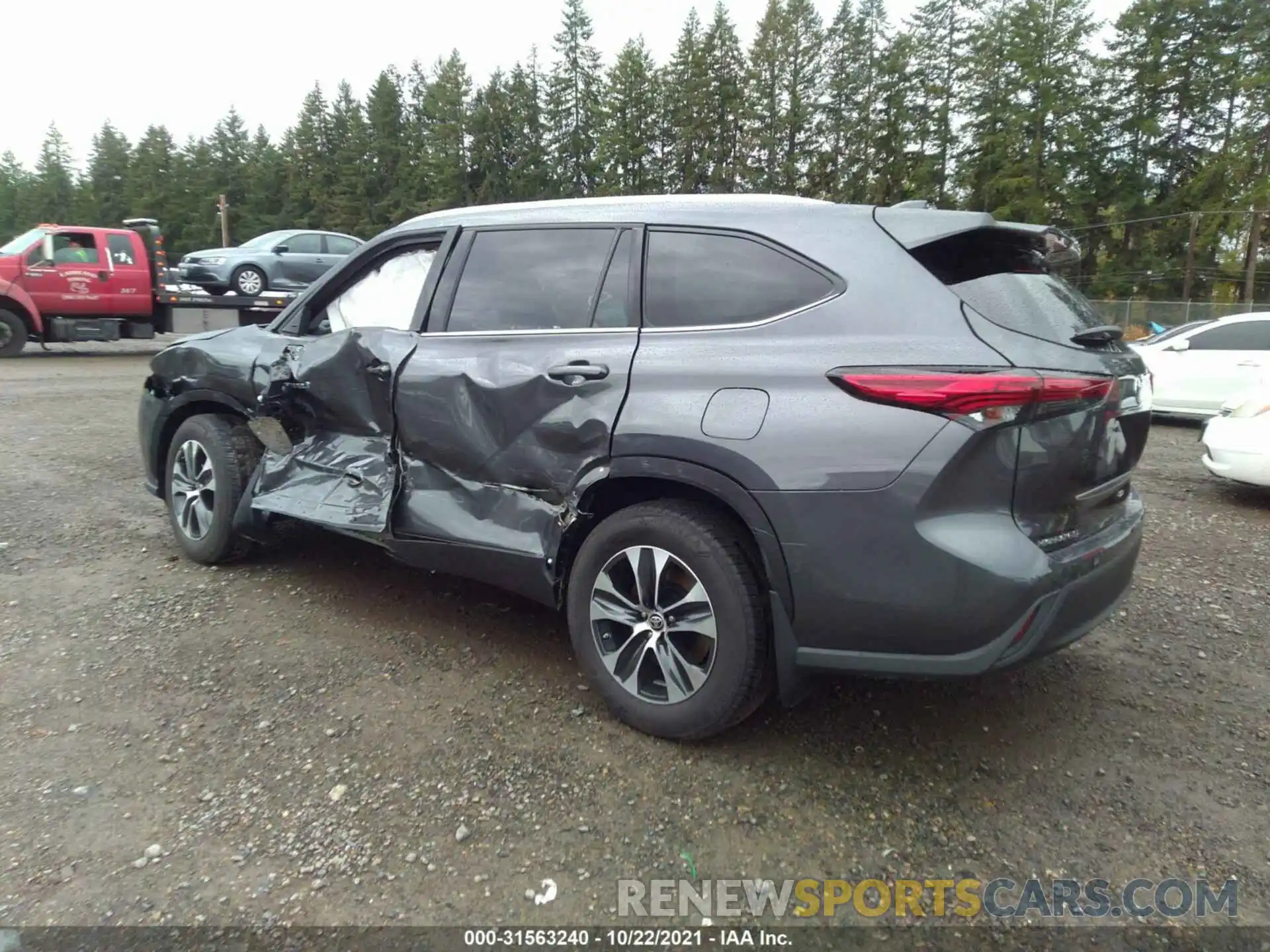 3 Photograph of a damaged car 5TDGBRCH7MS046796 TOYOTA HIGHLANDER 2021