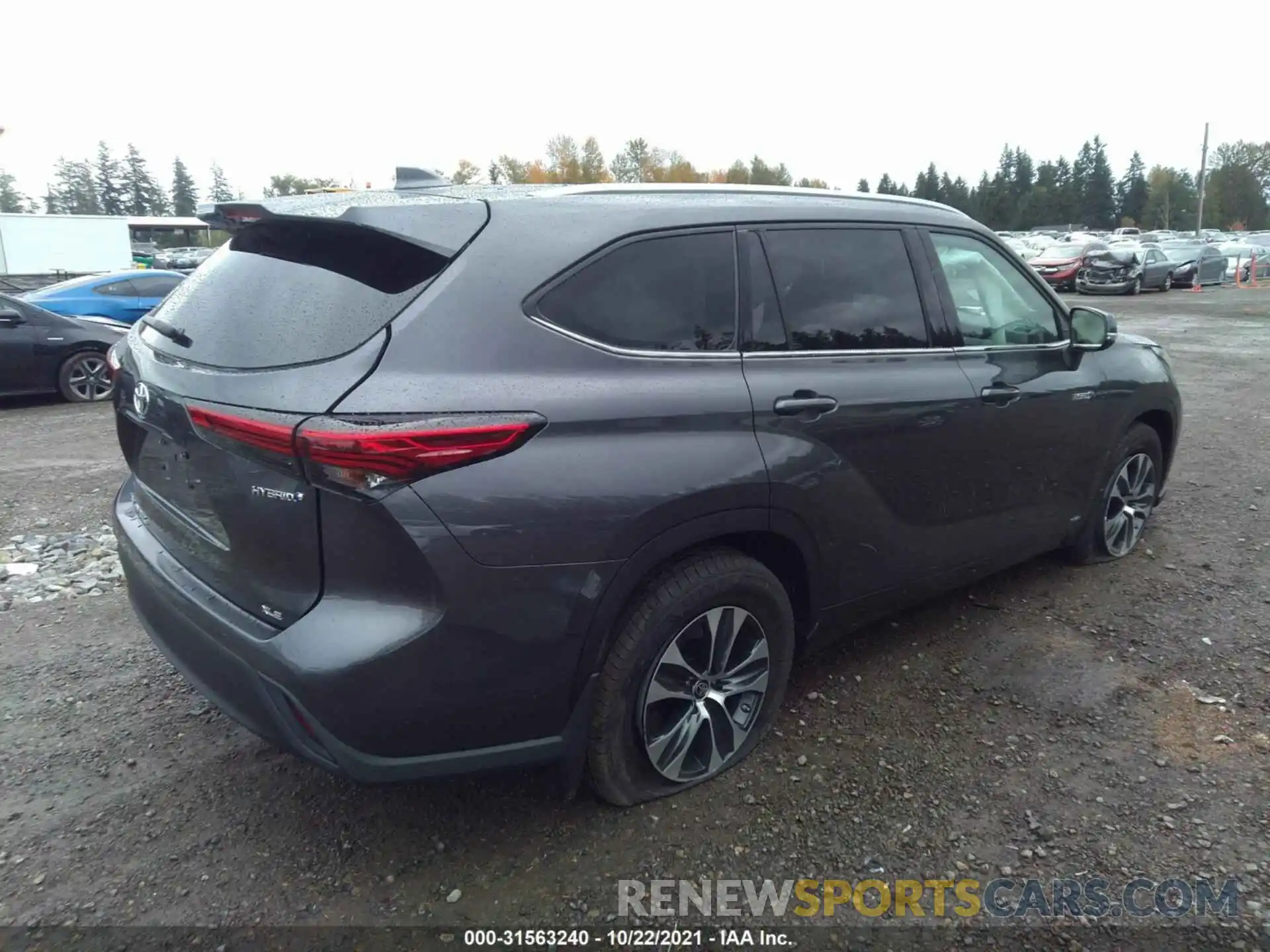 4 Photograph of a damaged car 5TDGBRCH7MS046796 TOYOTA HIGHLANDER 2021