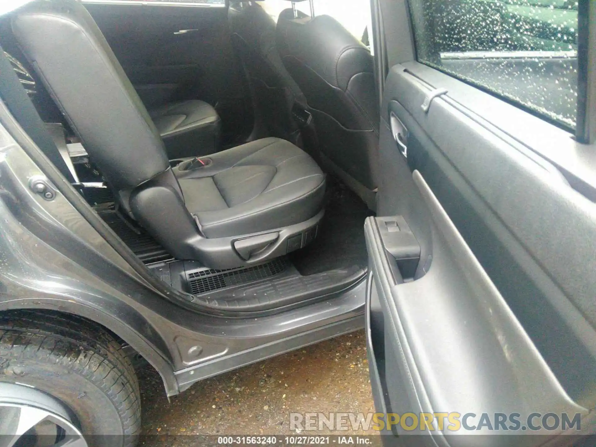 8 Photograph of a damaged car 5TDGBRCH7MS046796 TOYOTA HIGHLANDER 2021