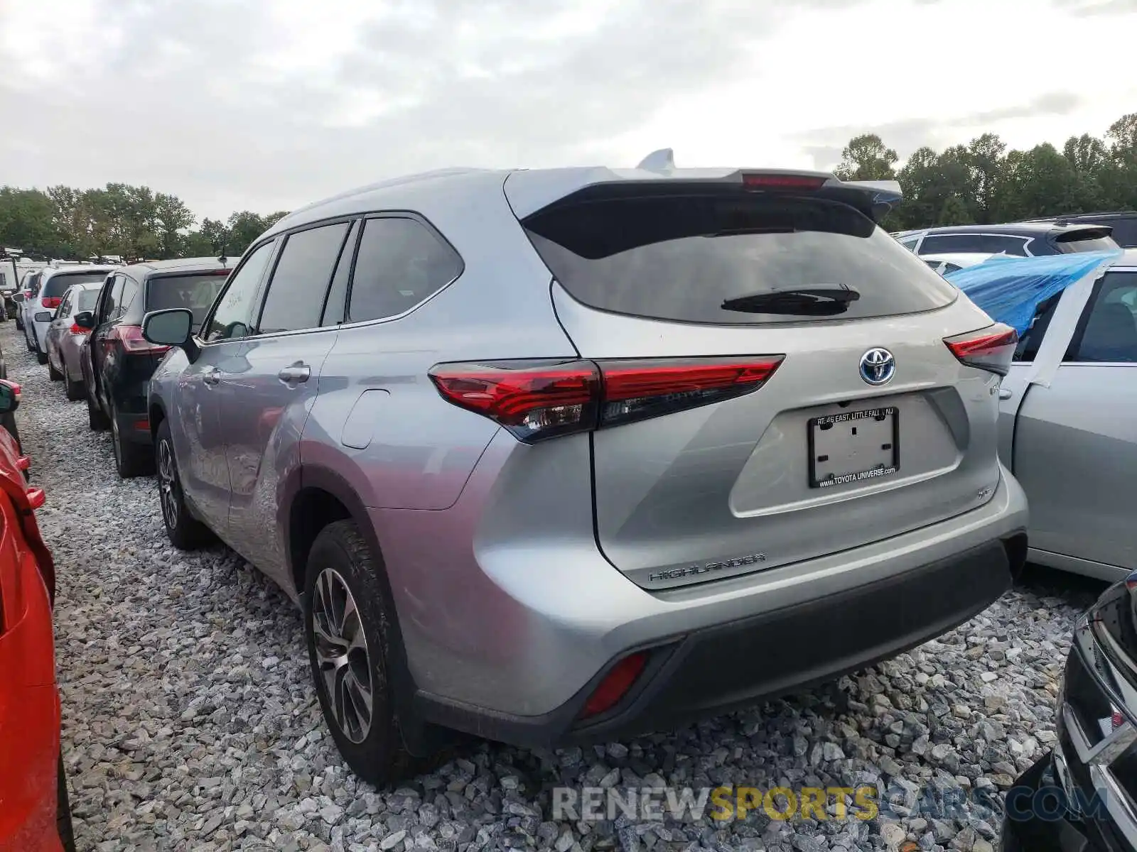 3 Photograph of a damaged car 5TDGBRCH7MS523291 TOYOTA HIGHLANDER 2021