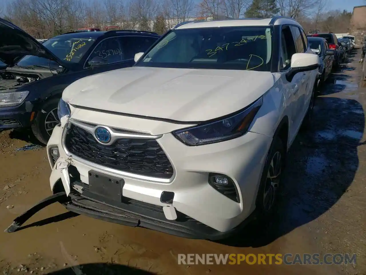 2 Photograph of a damaged car 5TDGBRCH8MS052560 TOYOTA HIGHLANDER 2021