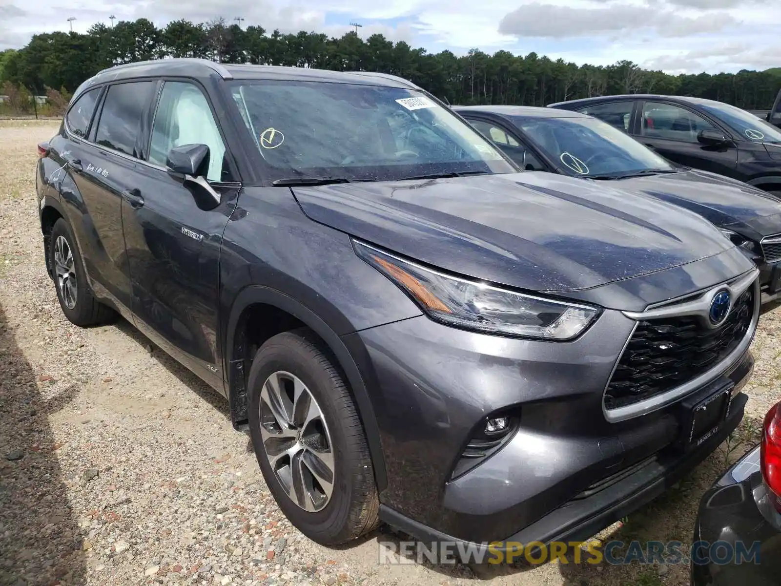 1 Photograph of a damaged car 5TDGBRCH9MS035797 TOYOTA HIGHLANDER 2021