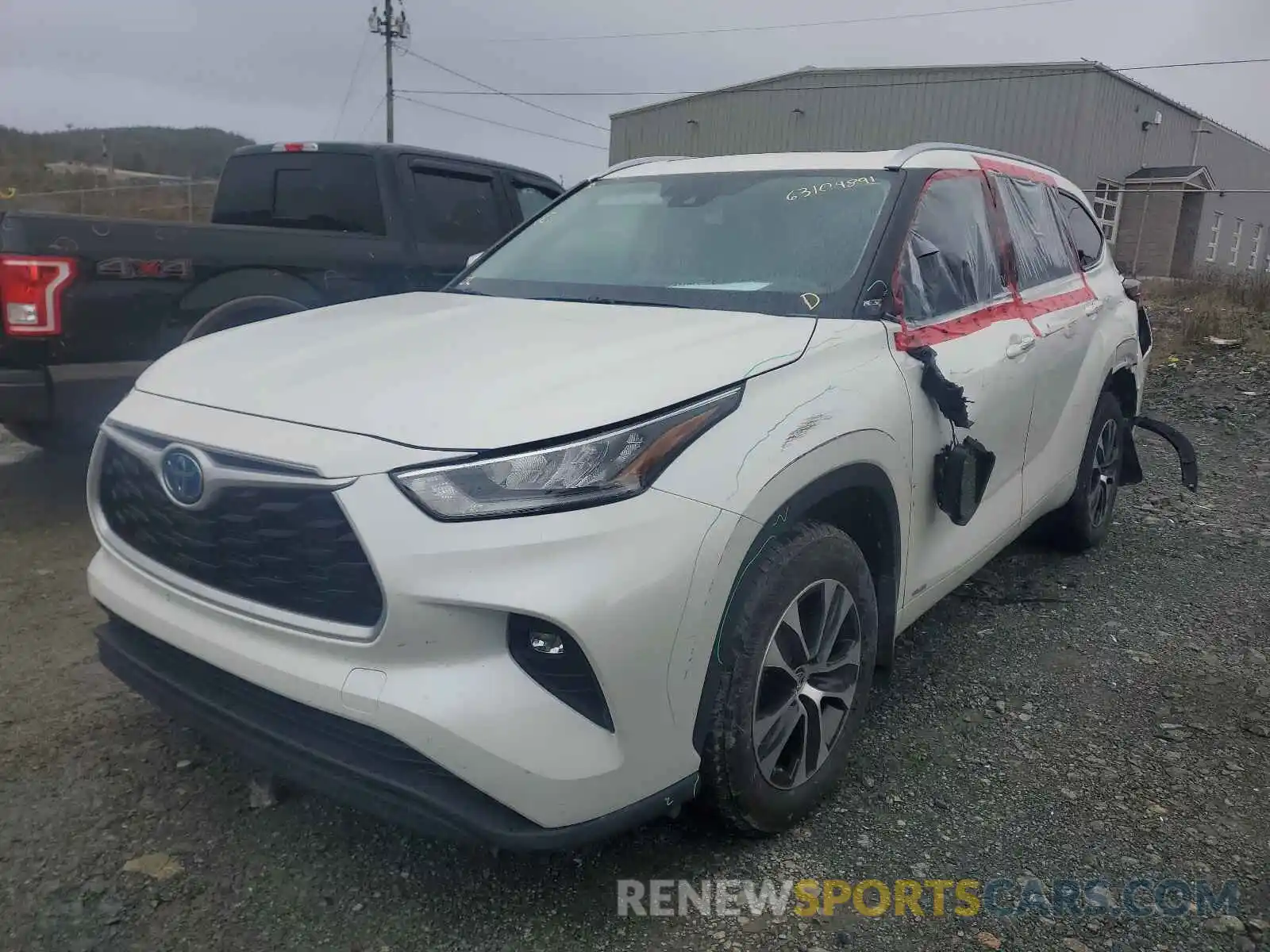 2 Photograph of a damaged car 5TDGBRCH9MS051918 TOYOTA HIGHLANDER 2021