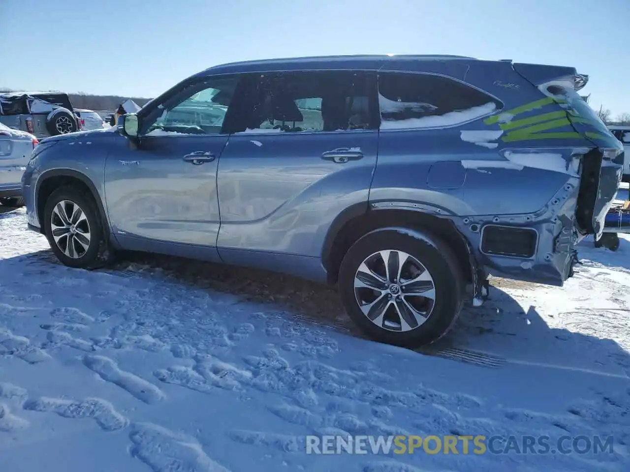 2 Photograph of a damaged car 5TDGBRCH9MS066614 TOYOTA HIGHLANDER 2021