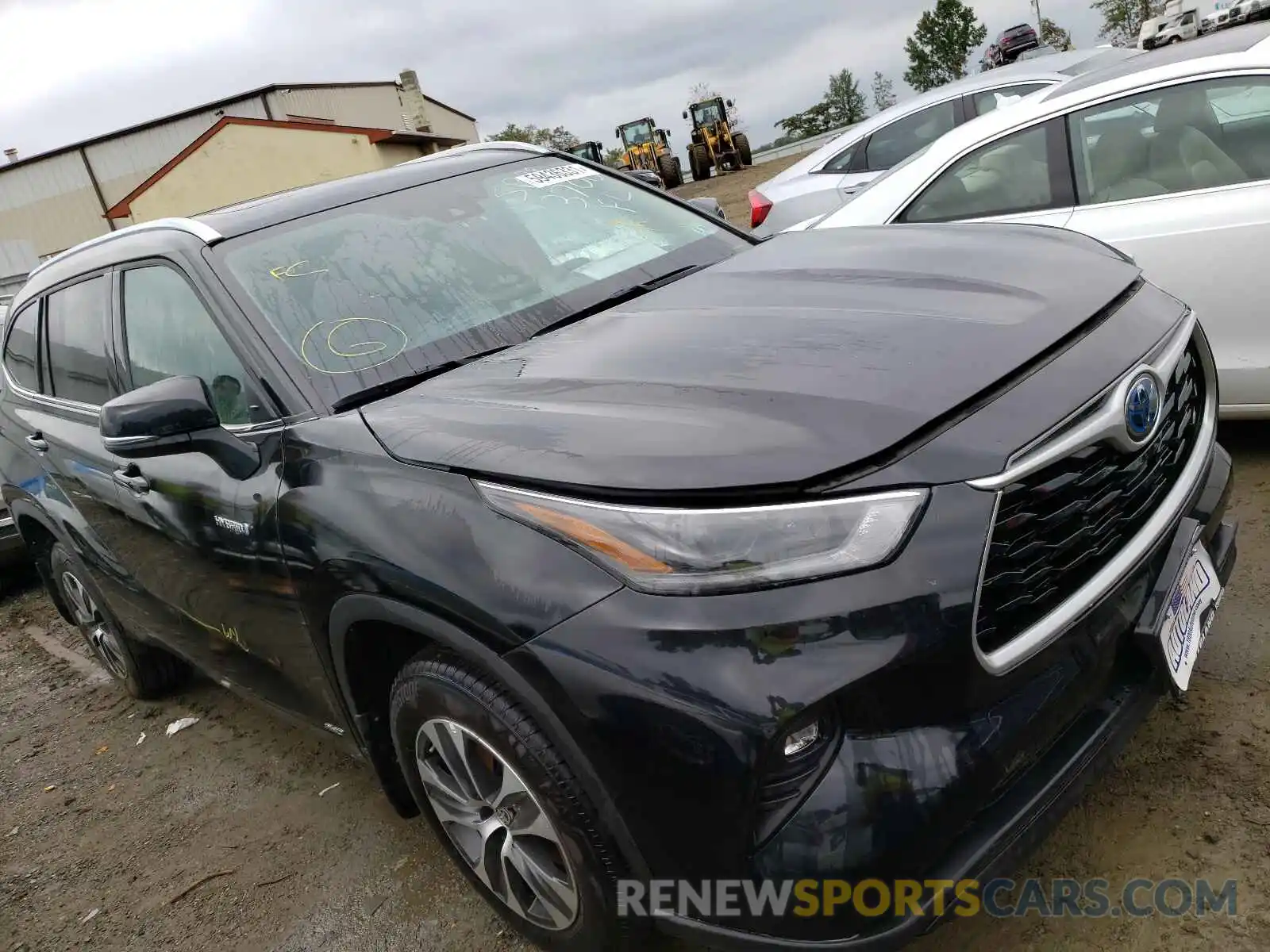 1 Photograph of a damaged car 5TDGBRCH9MS523762 TOYOTA HIGHLANDER 2021