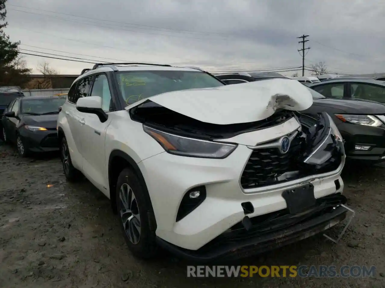 1 Photograph of a damaged car 5TDGBRCH9MS526905 TOYOTA HIGHLANDER 2021