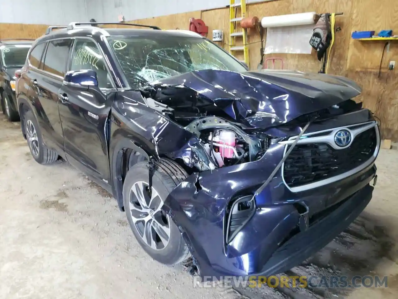 1 Photograph of a damaged car 5TDGBRCH9MS533790 TOYOTA HIGHLANDER 2021