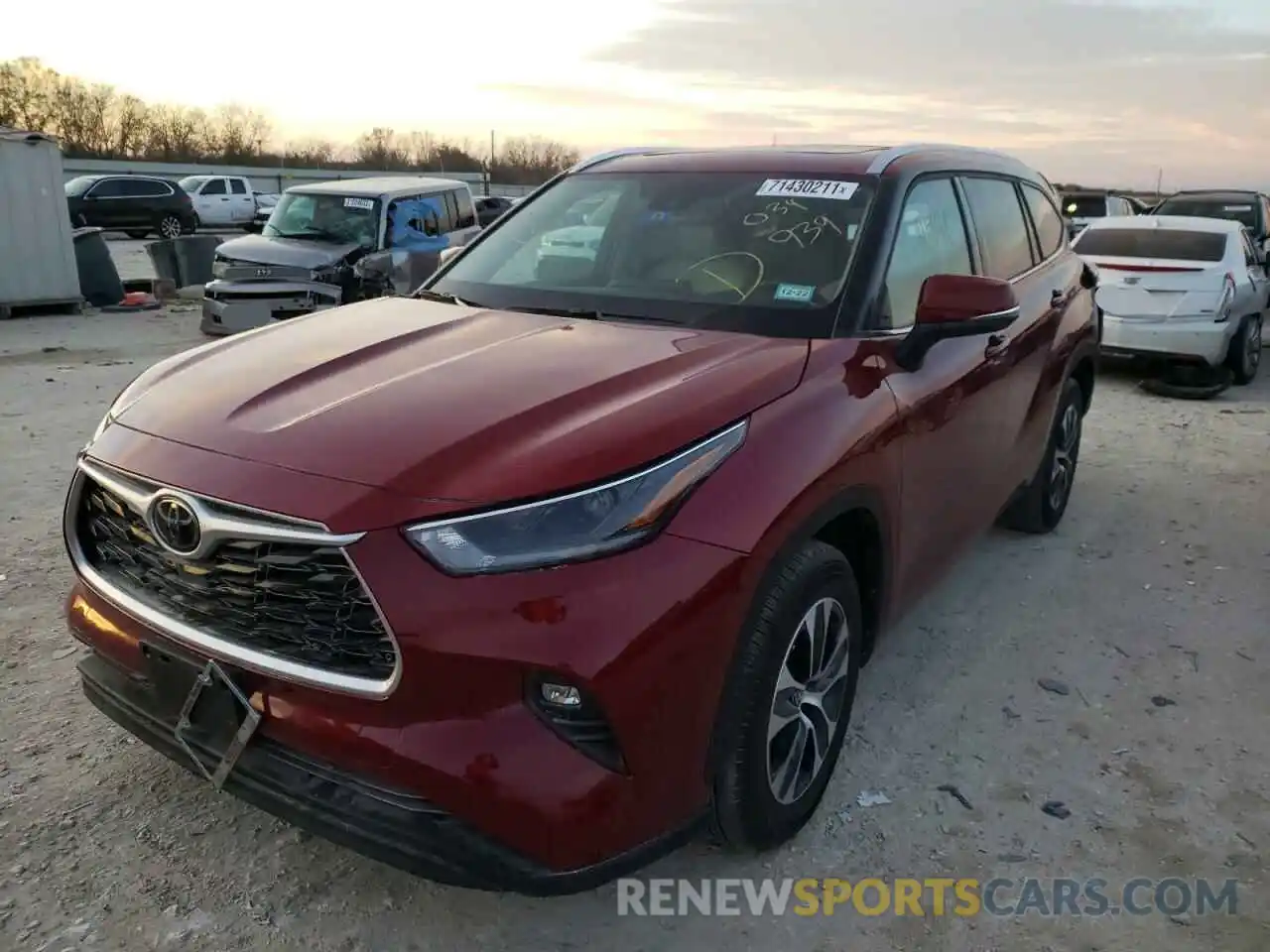 2 Photograph of a damaged car 5TDGZRAH0MS034939 TOYOTA HIGHLANDER 2021