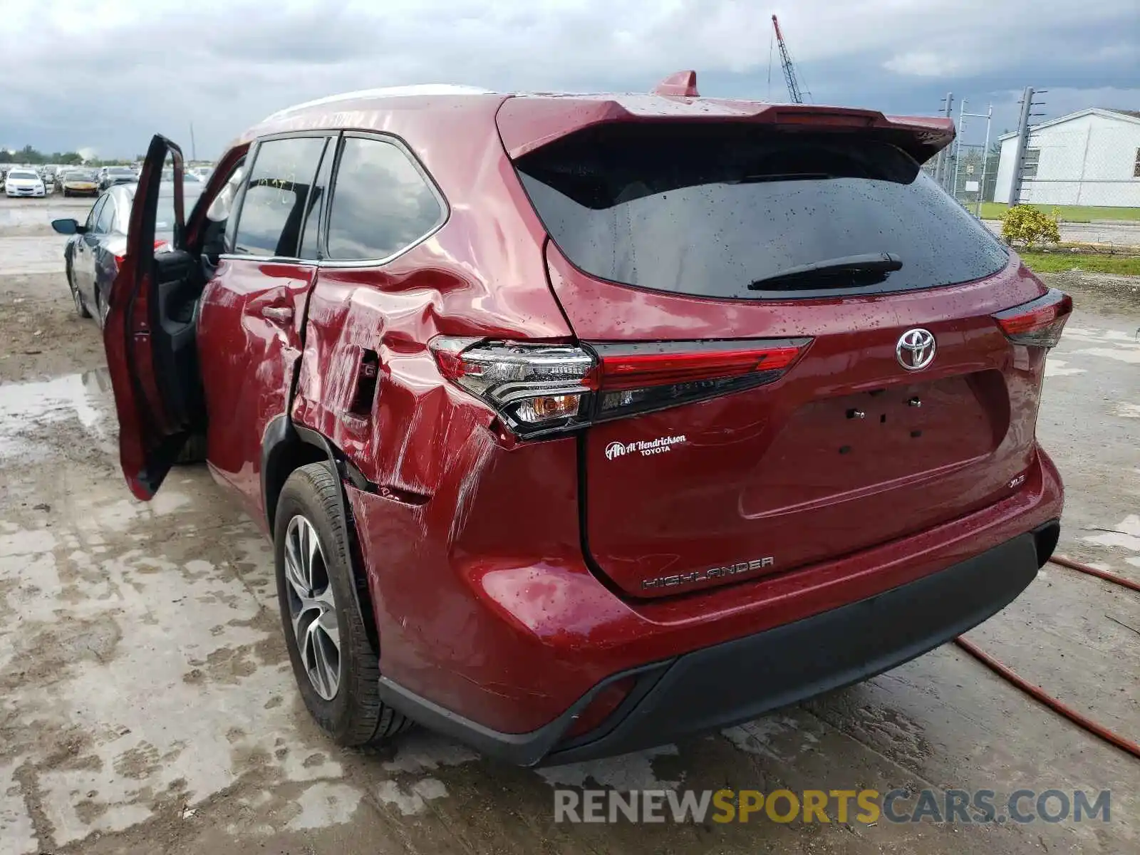 3 Photograph of a damaged car 5TDGZRAH0MS037193 TOYOTA HIGHLANDER 2021