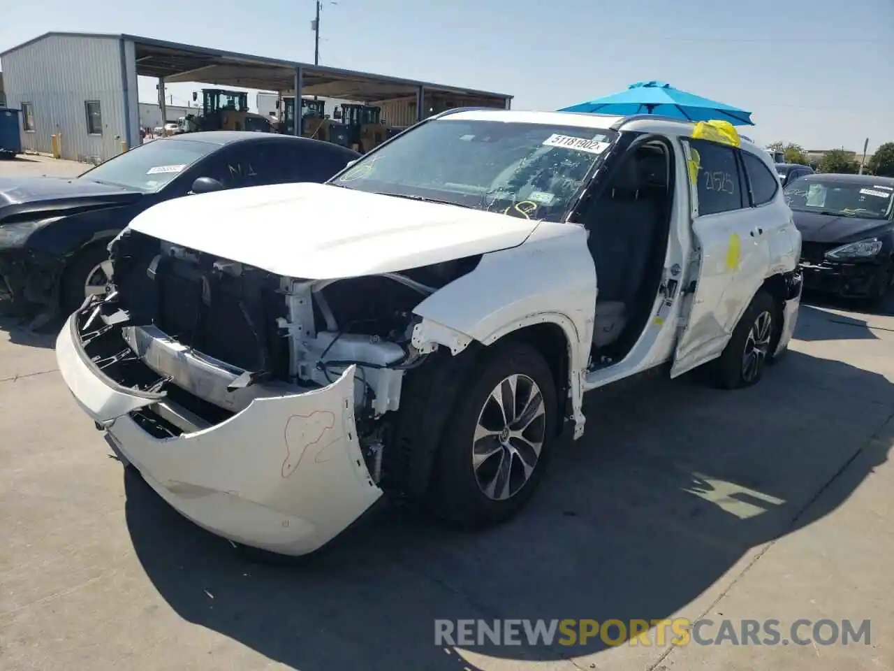 2 Photograph of a damaged car 5TDGZRAH0MS052552 TOYOTA HIGHLANDER 2021