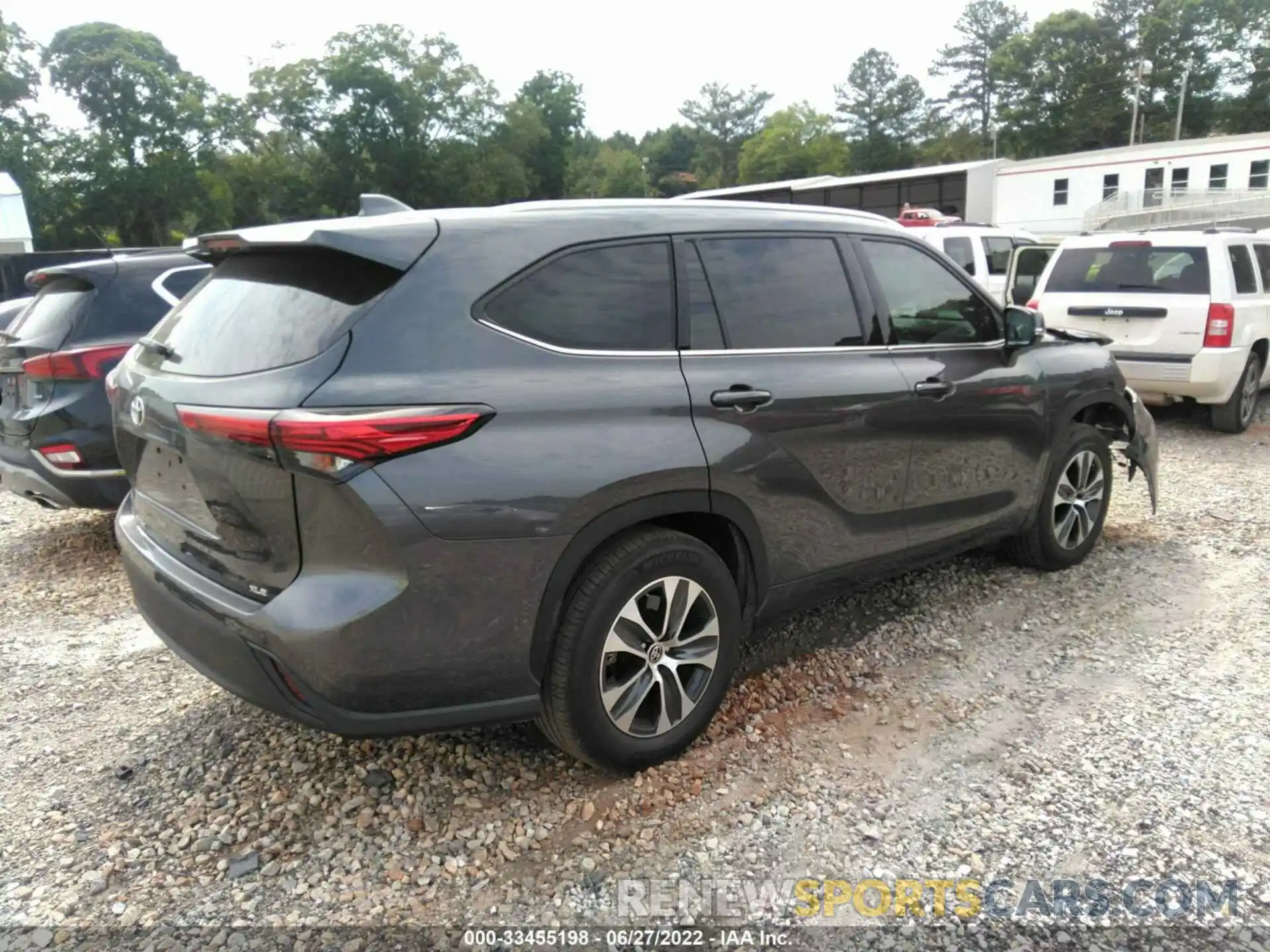 4 Photograph of a damaged car 5TDGZRAH0MS052759 TOYOTA HIGHLANDER 2021