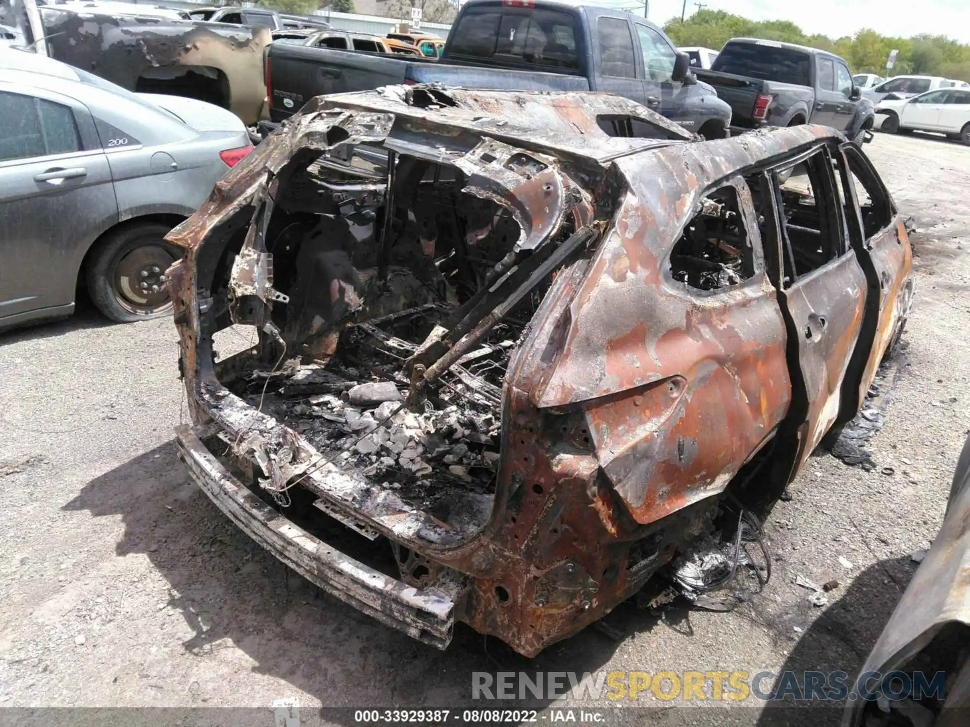 4 Photograph of a damaged car 5TDGZRAH0MS058870 TOYOTA HIGHLANDER 2021